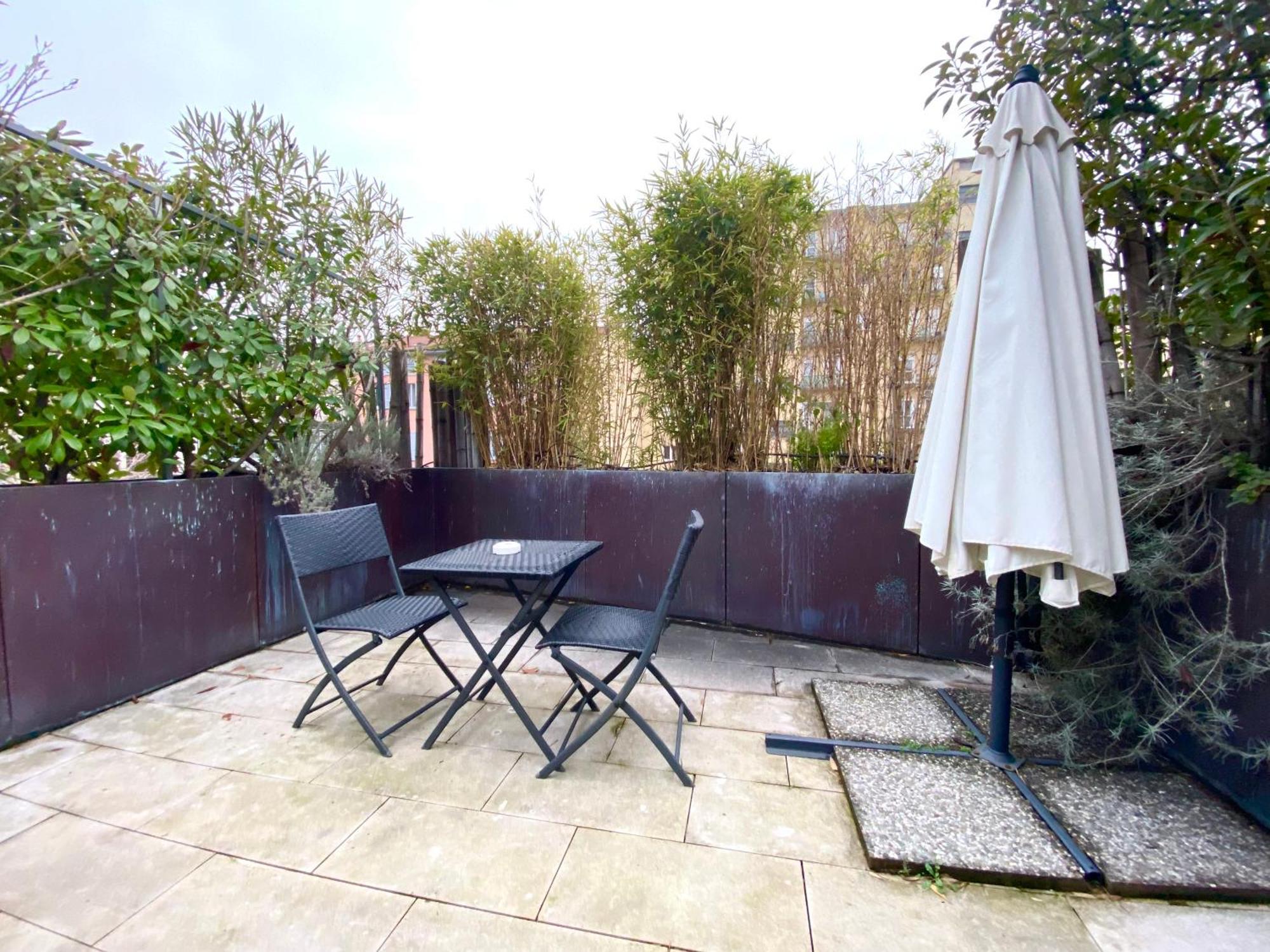 Sant Ambrogio With Private Terrace In Shared Flat *